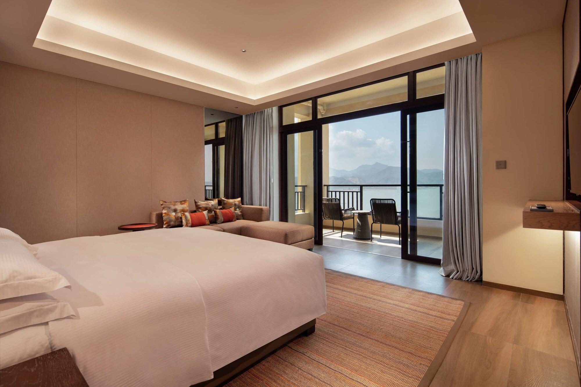 Doubletree By Hilton Huidong Resort Хойчжоу Экстерьер фото