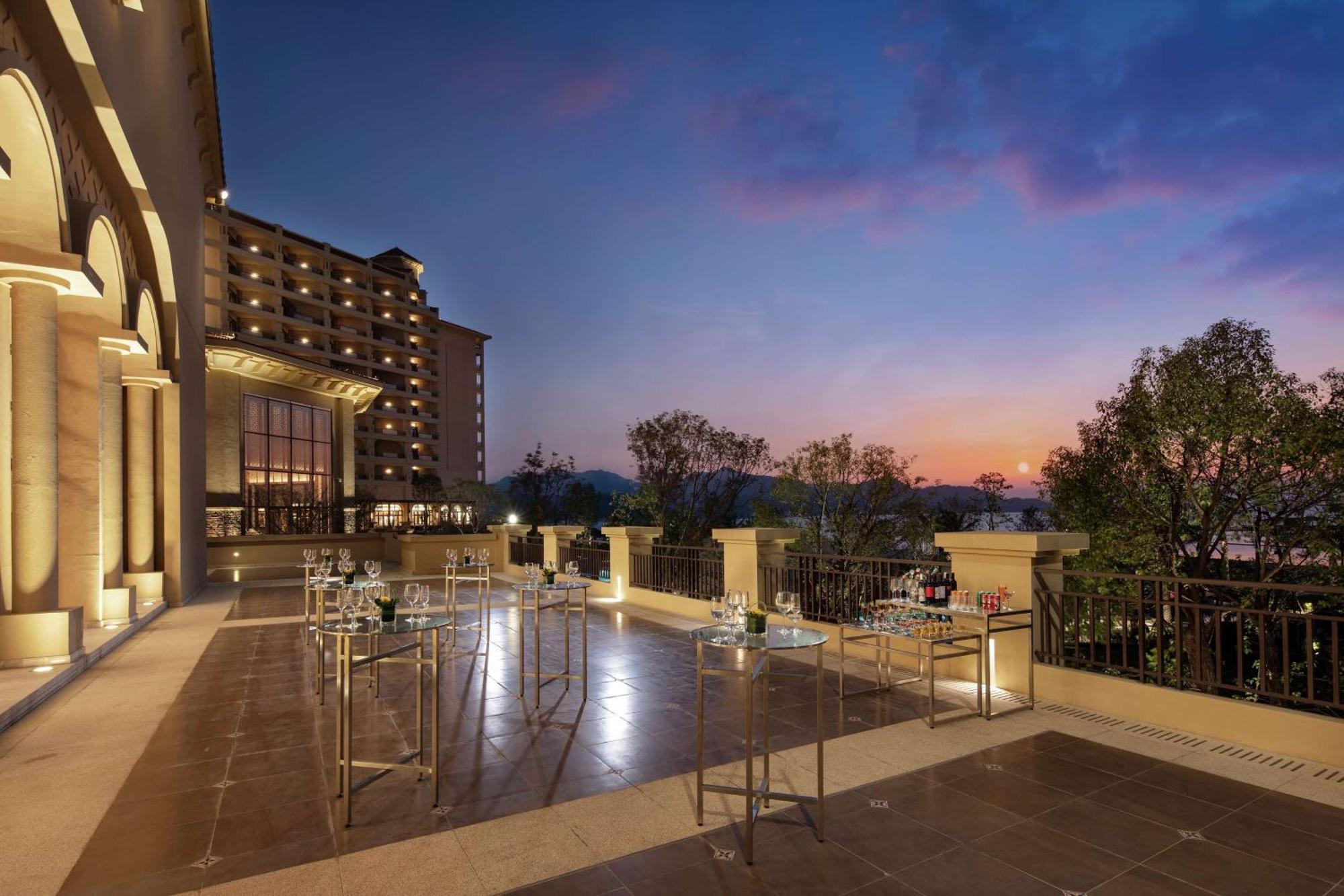 Doubletree By Hilton Huidong Resort Хойчжоу Экстерьер фото