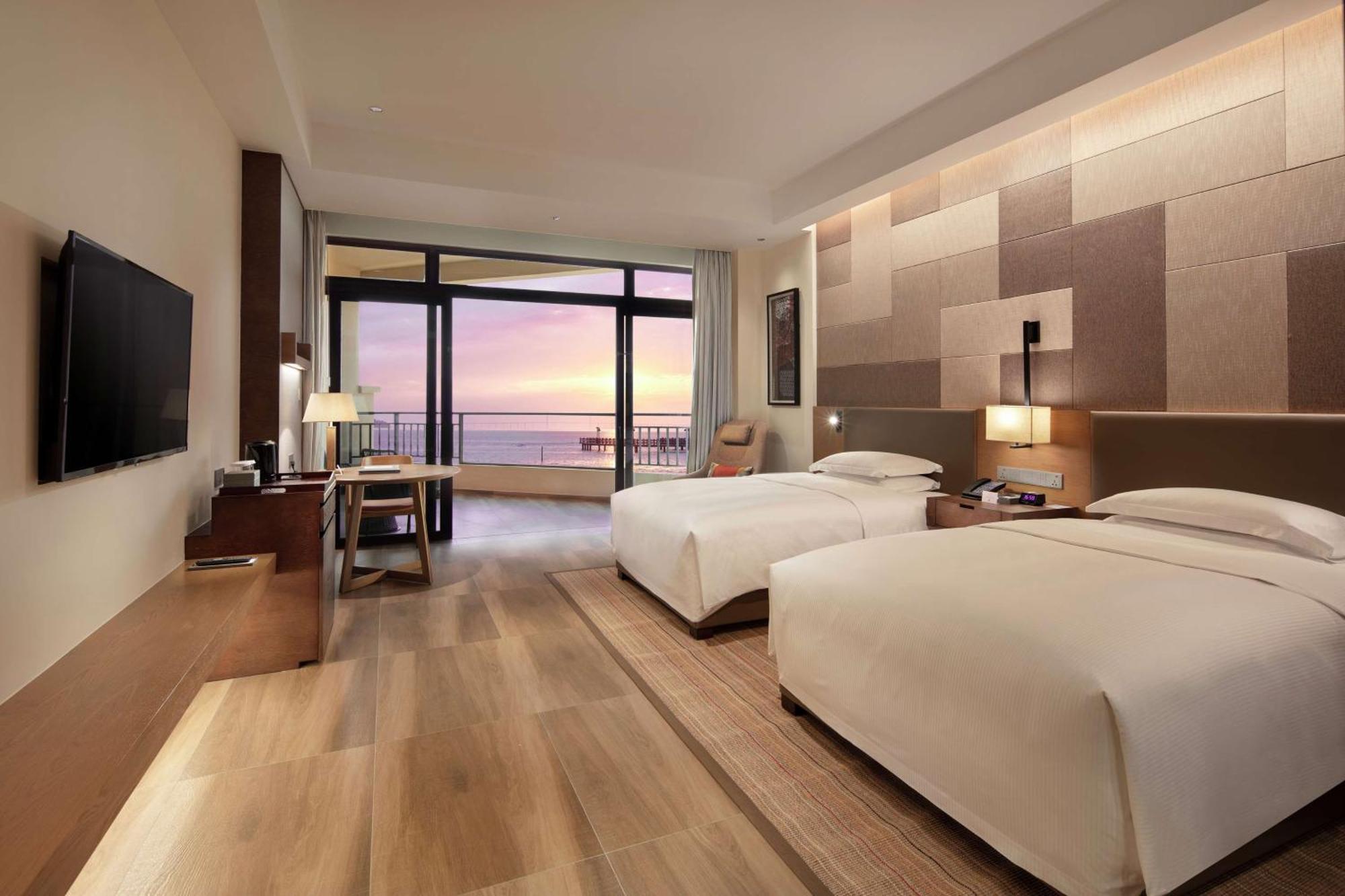Doubletree By Hilton Huidong Resort Хойчжоу Экстерьер фото